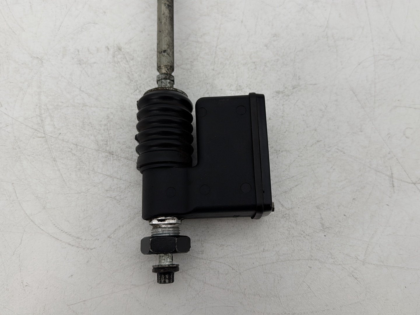 1999 - 2006 Harley-Davidson Dyna Super Glide Rear Brake Master Cylinder Reservoir 42474-90B
