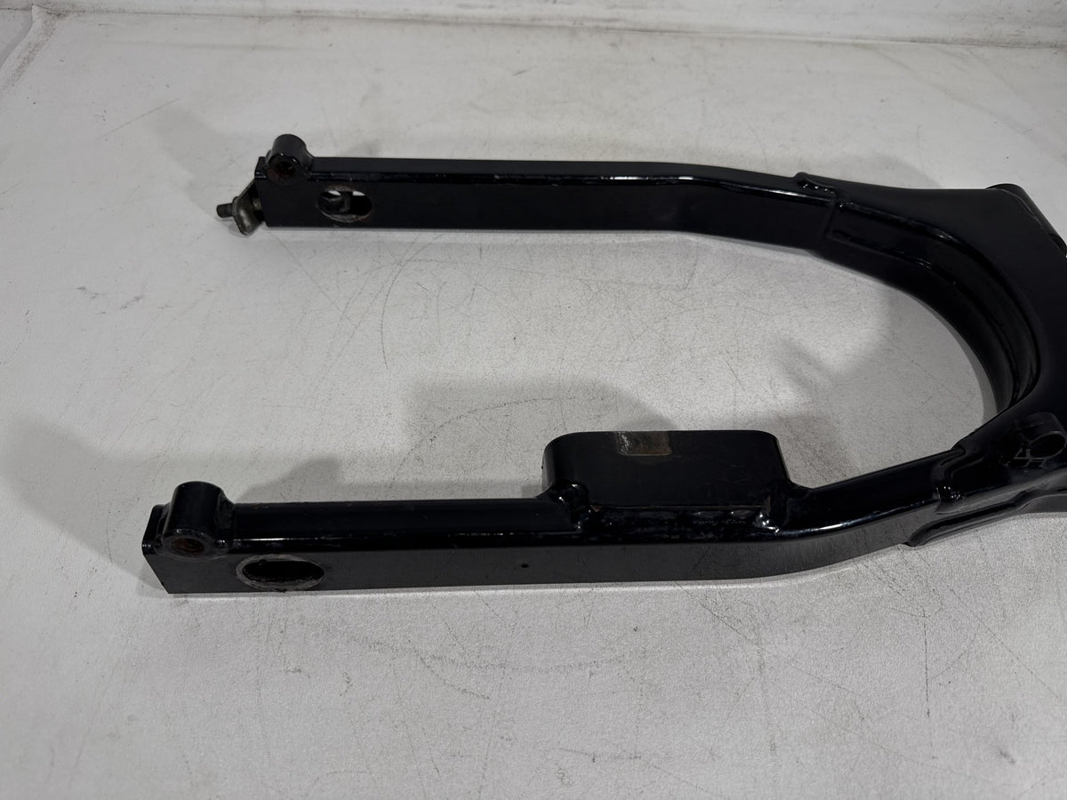 2001 Harley Electra Glide Touring Classic OEM Rear Fork Swingarm Swing Arm