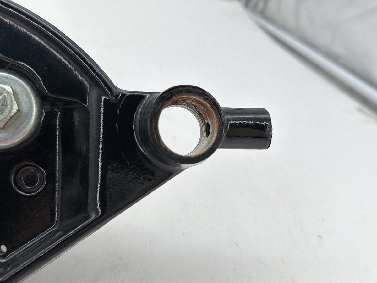2010 Harley Street Glide Touring FLHX OEM Front Fork Upper Triple Tree Bracket