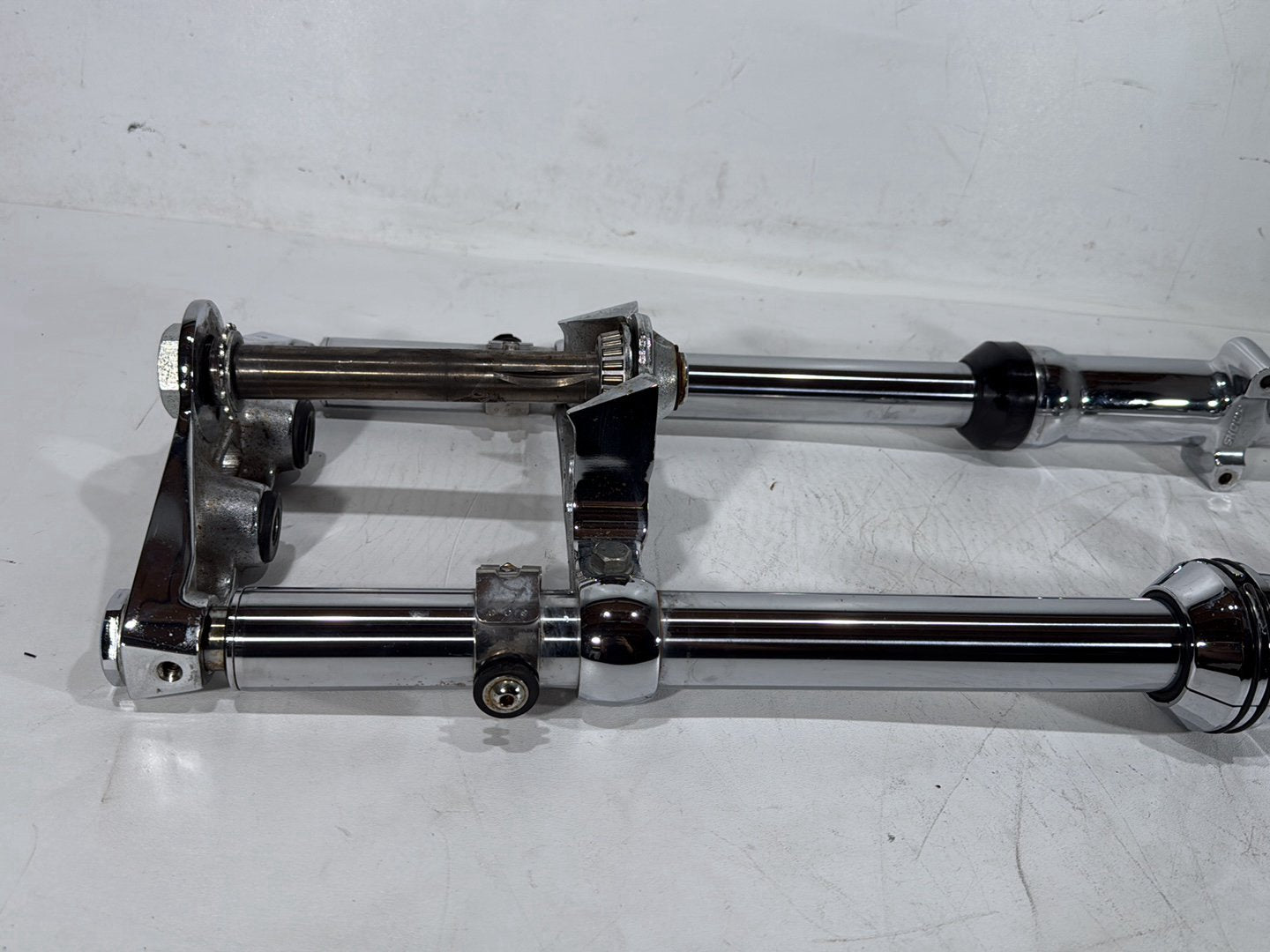 2000 Harley Dyna FXDWG Wide Glide OEM Front Triple Tree Set & LH RH Fork Legs Sliders