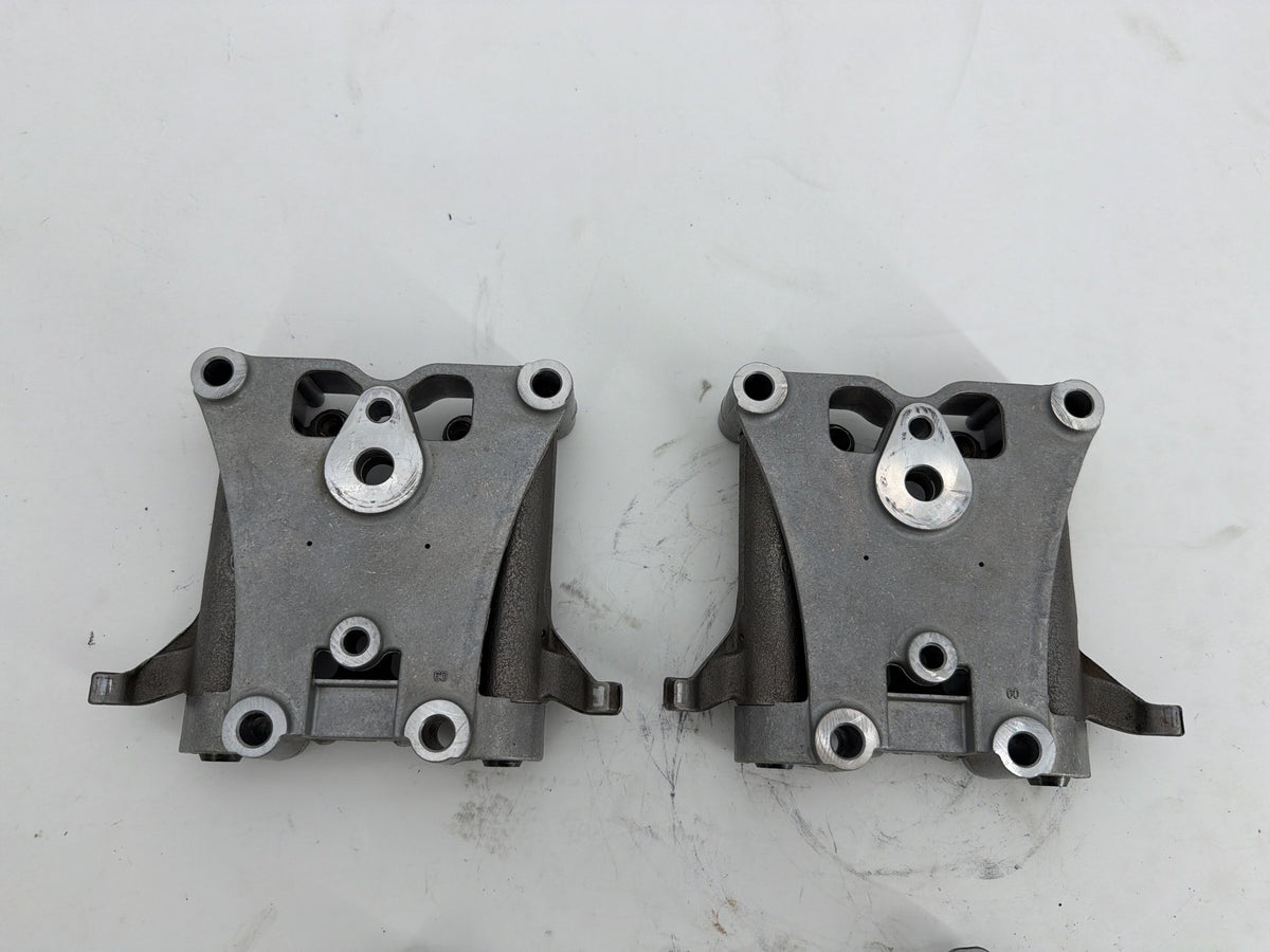 2016 Harley Touring FLHXS Street Glide OEM Engine Twin Cam Rocker Arms 17593-99