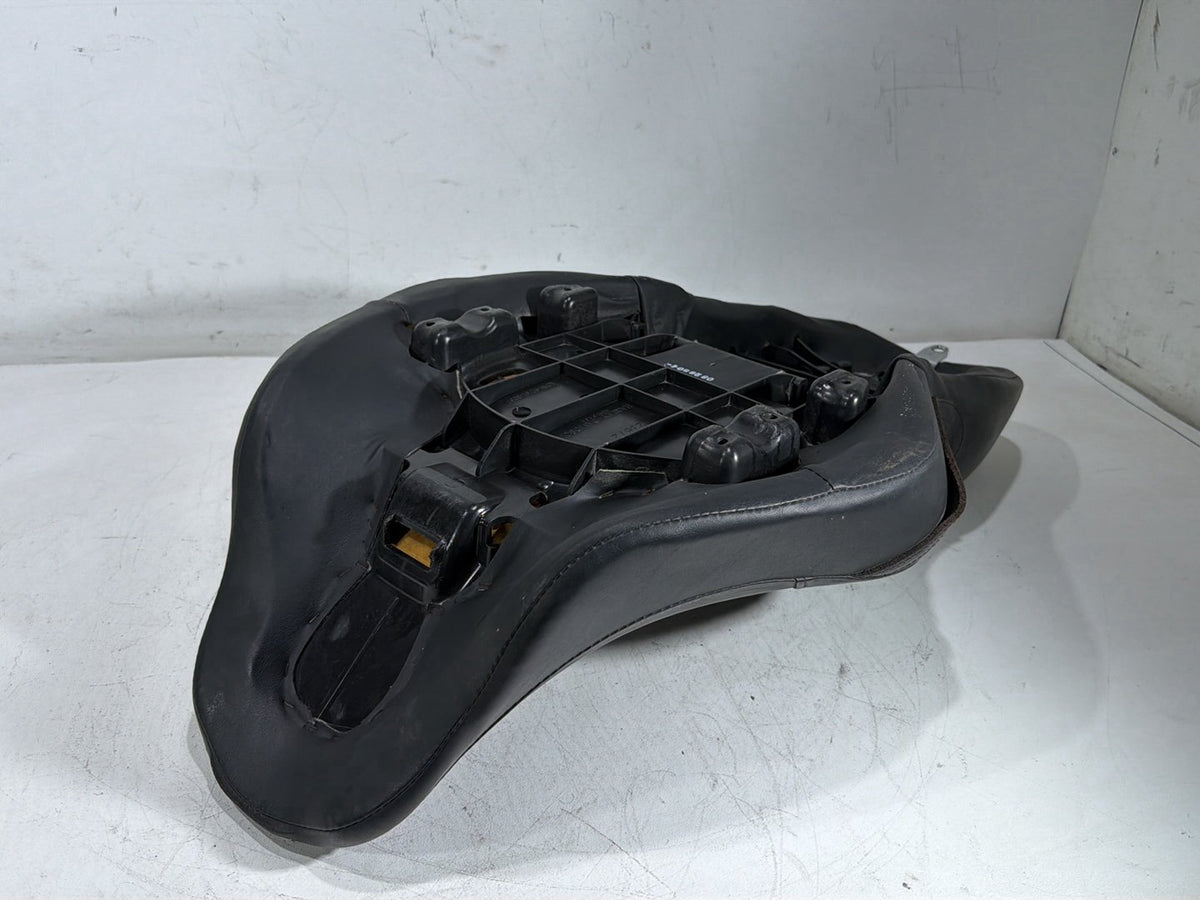 2010 Harley Road King Touring Classic OEM Passenger Rider Driver Seat Saddle