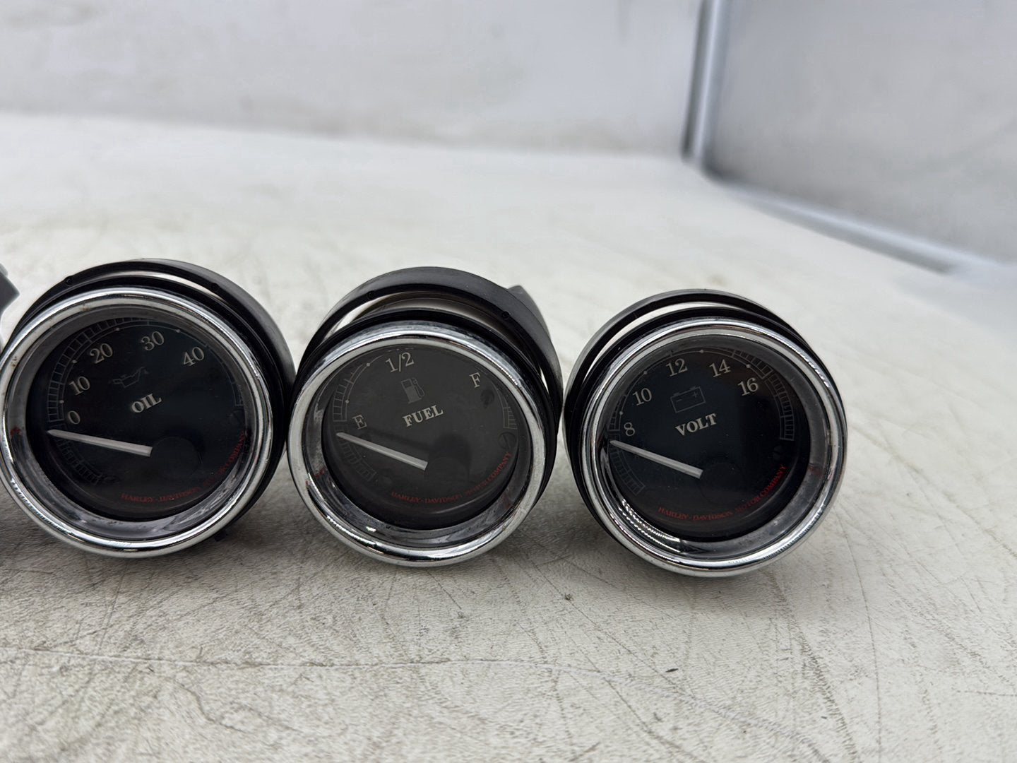 1998 Harley Touring FLHTCUI Electra Glide Ultra OEM Air Oil Volt Fuel Tacho Speedo Gauges