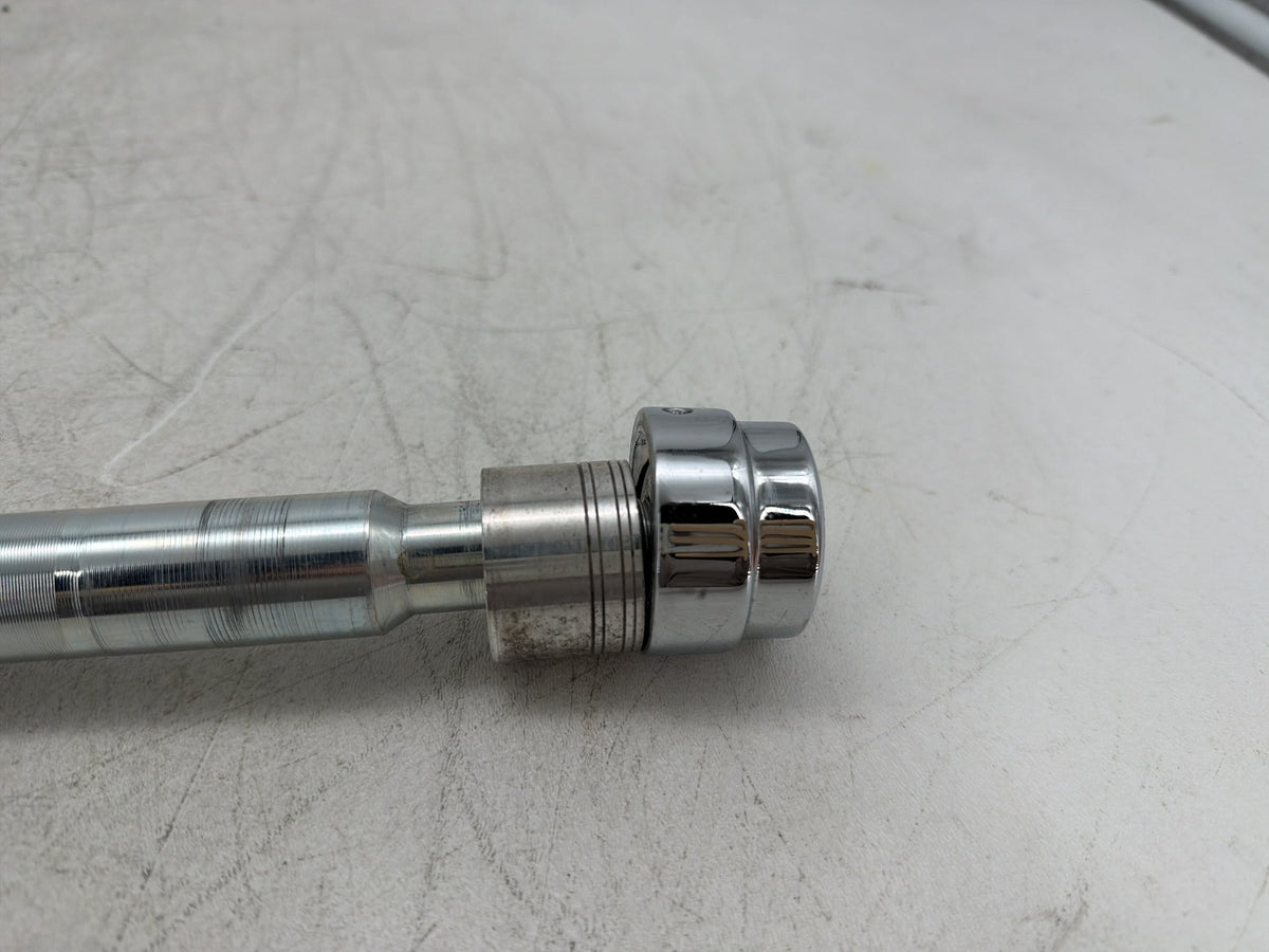 2015 Harley Electra Glide Touring Ultra OEM Front Wheel Axle Bolt Shaft