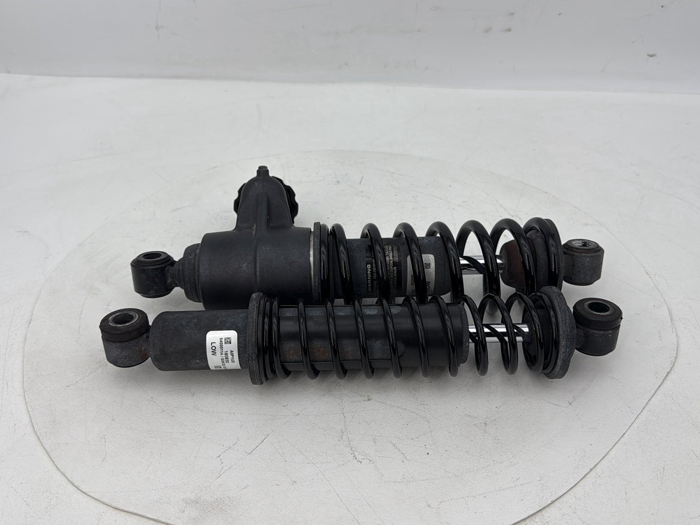 2019 - 2023 Harley-Davidson Touring Street Glide Rear Left Right Shock Absorbers 54000114