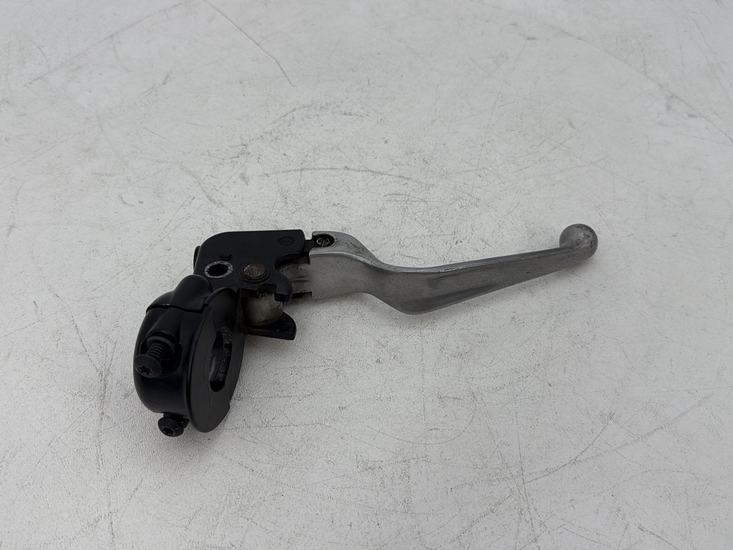 1999 - 2006 Harley-Davidson Touring Electra Glide Ultra Front Left Hand Clutch Control Lever 38608-96