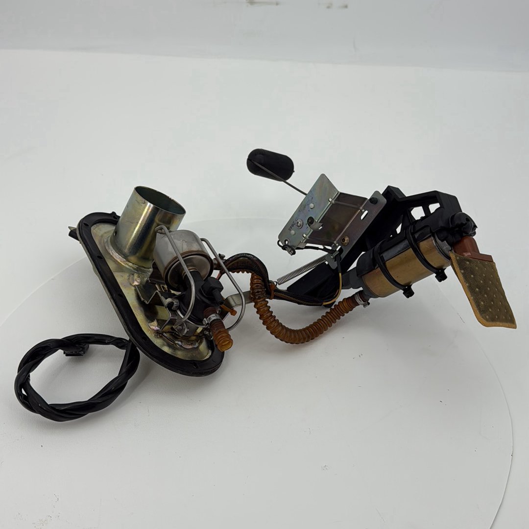 2007 - 2012 Harley-Davidson Touring Street Glide Gas Gasoline Fuel Petrol Pump Sending 62897-01B