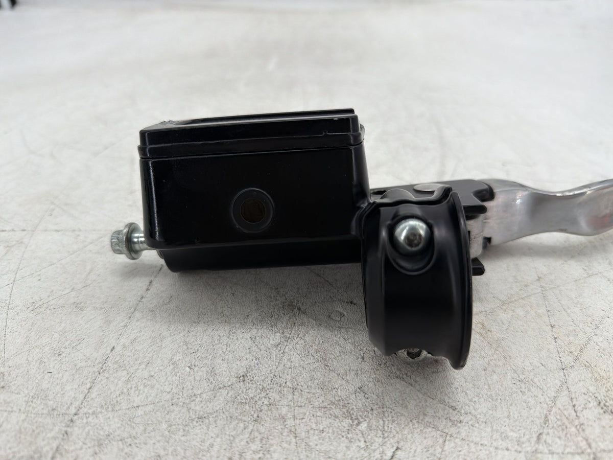 95 Harley Electra Glide Touring FLHT OEM Front Right Brake Lever Master Cylinder