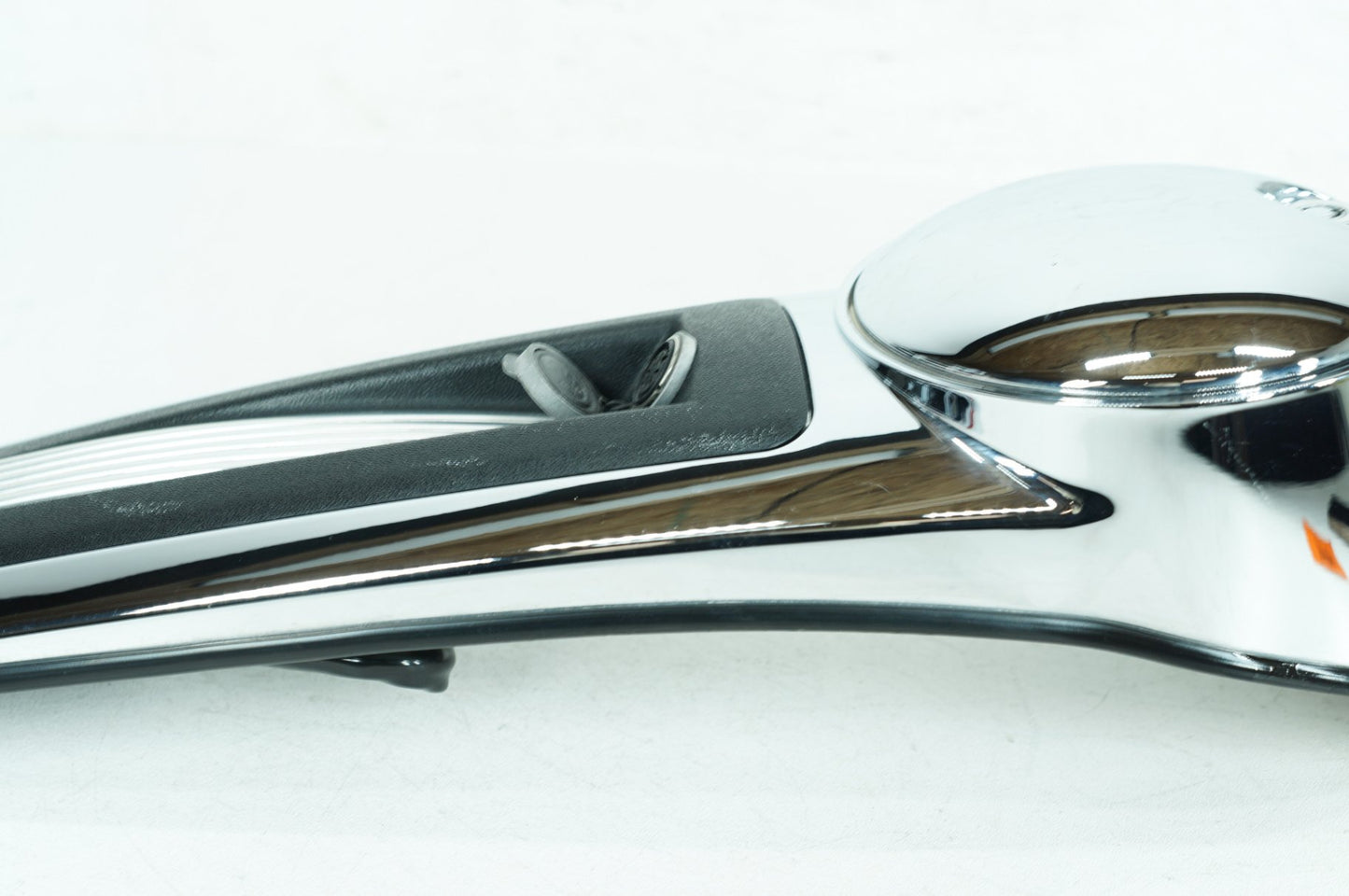 2007 - 2012 Harley-Davidson Touring Electra Glide Ultra Fuel Gas Tank Dash Console NOKey 61270-08