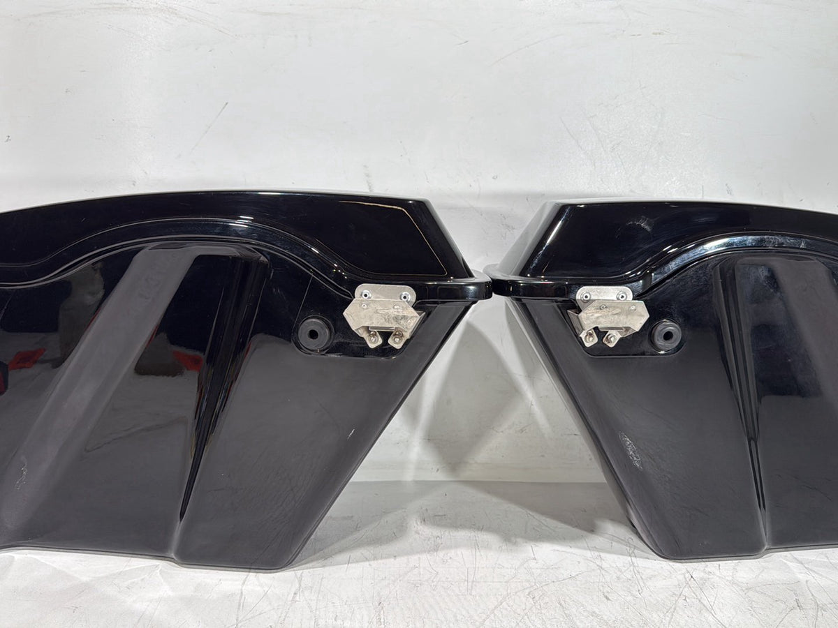 2007 Harley Touring FLHTP Electra Glide Police OEM Left Right Saddlebags Luggage NOKey