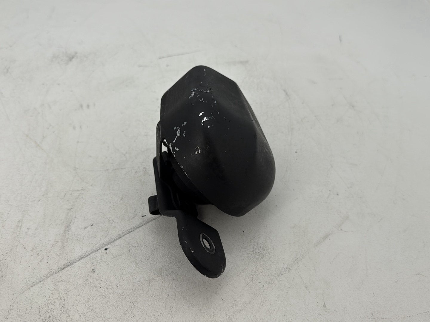 2007 Harley Street Glide Touring FLHX OEM Horn Signal Klaxon Chrome Cover