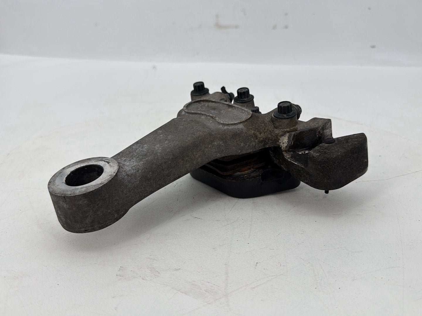 1999 - 2006 Harley-Davidson Touring Electra Glide Rear Back Brake Caliper 	44080-02C