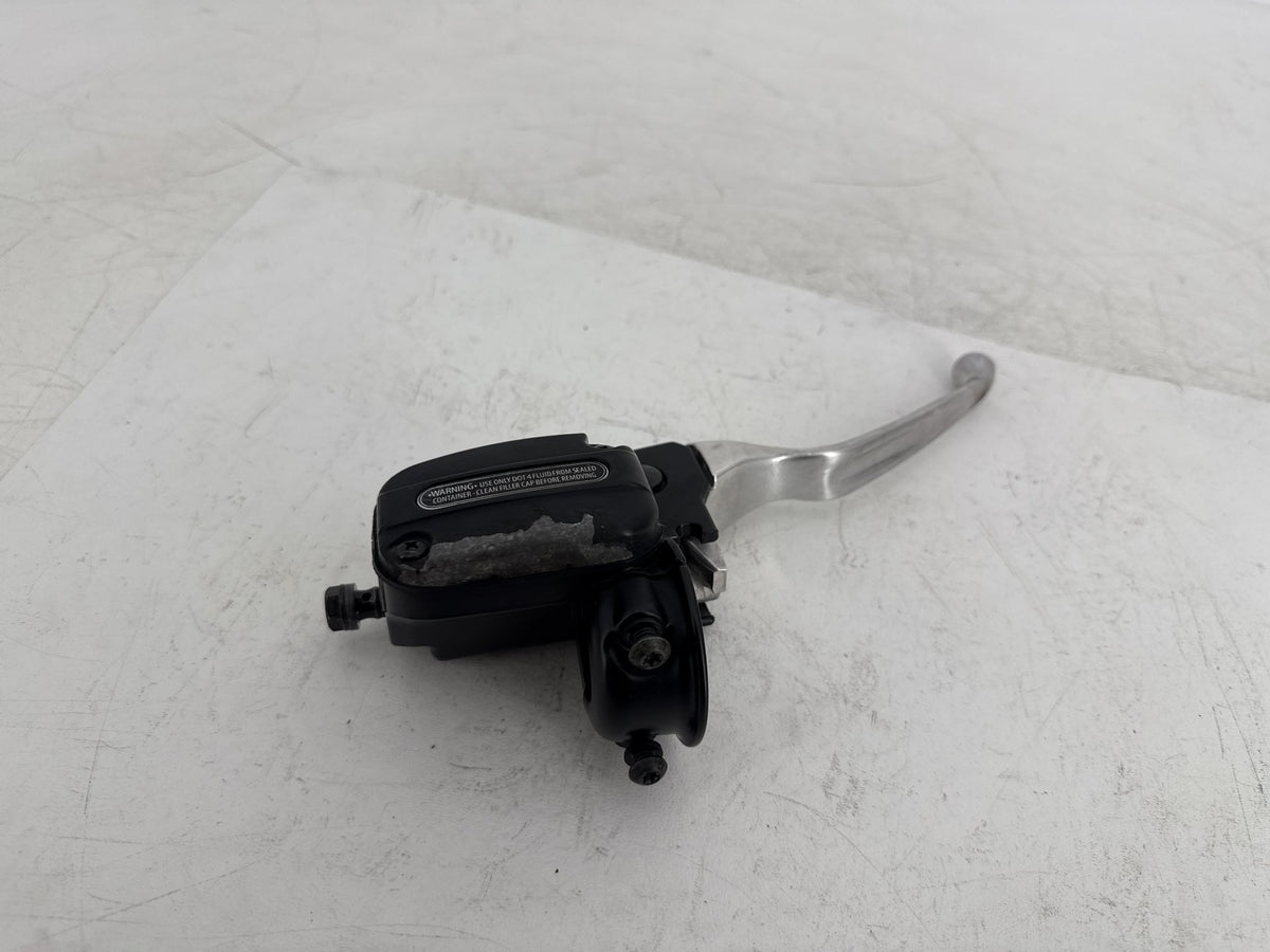 13 Harley Street Glide Touring FLHX OEM Front Right Brake Lever Master Cylinder
