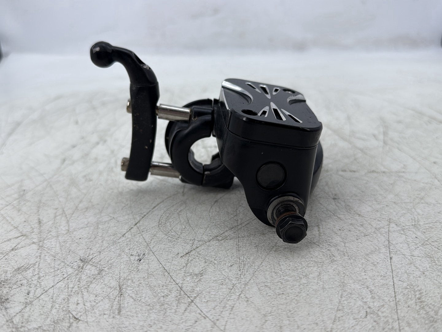 2015 Harley Road Glide Touring FLTRXS OEM Front Right Hand Brake Lever Master Cylinder Reservoir