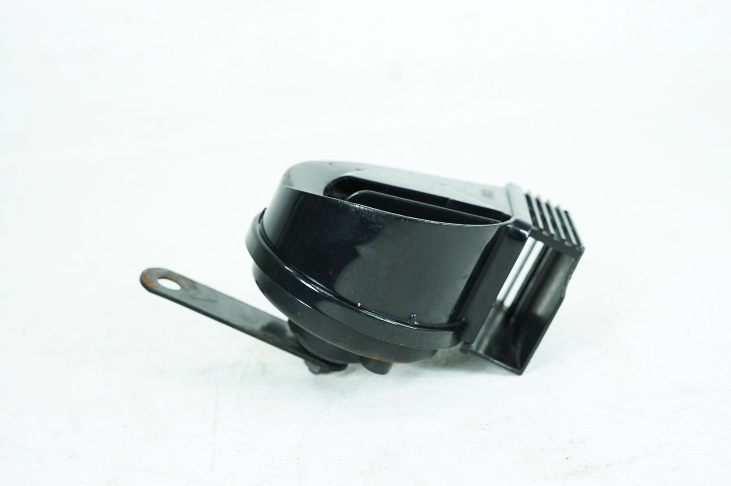 2000 - 2006 Harley-Davidson Softail Heritage Classic Signal Horn Klaxon Beep 69012-93A