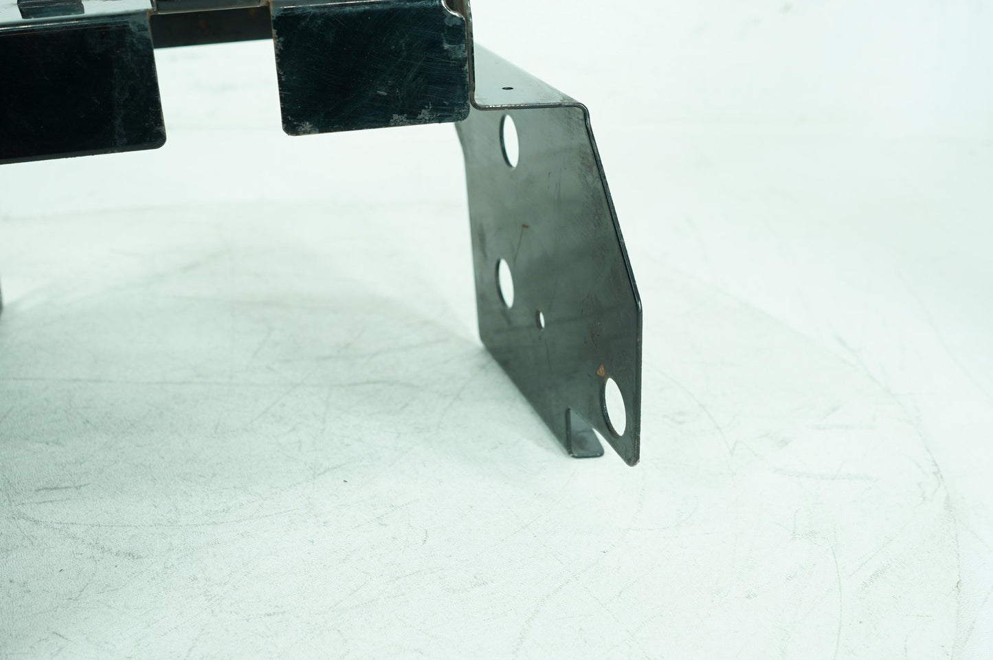 2007 - 2016 Harley-Davidson Touring Police Electra Battery Tray Bracket Holder Carrier 66281-02