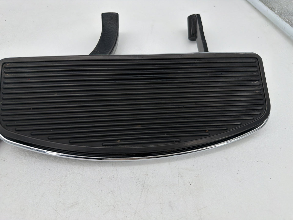 02 Harley Electra Glide Touring FLHT OEM Left Right Driver Floorboard Foot Rest