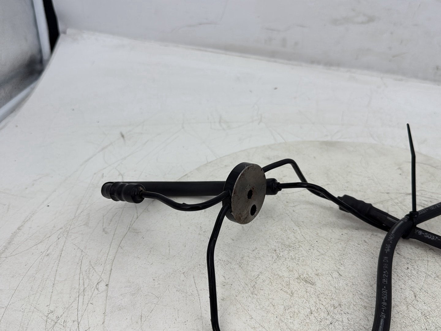 1998 Harley Touring FLHTCUI Electra Glide Ultra OEM Front Brake Hose Line Pipe