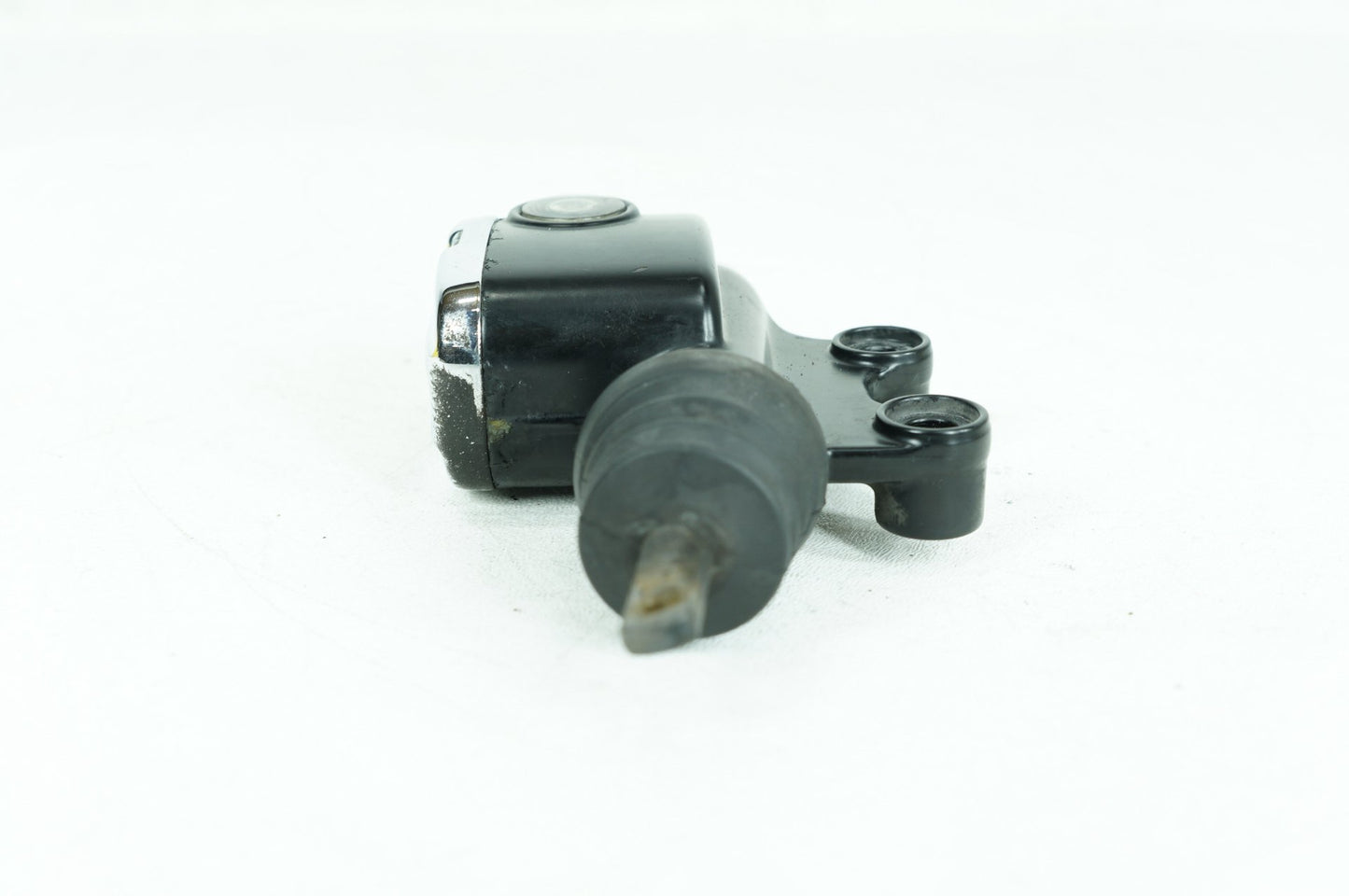 2008 - 2016 Harley-Davidson Touring Road Glide Custom Rear Brake Master Cylinder Reservoir  	41763-08C