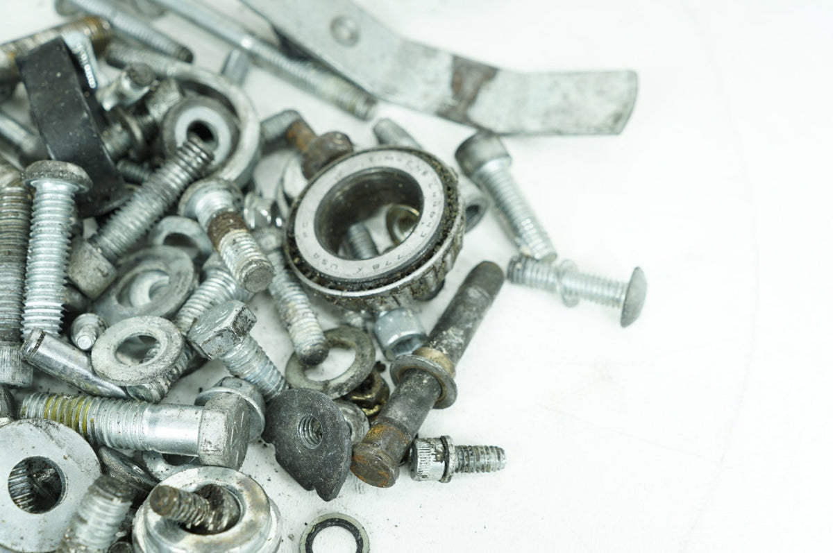 2016 Harley-Davidson Sportster XL883 - Hardware Bolts Nuts & Brackets
