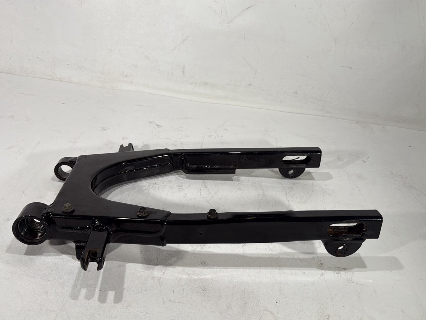 2001 Harley Sportster 883 Hugger XLH883 OEM Rear Fork Swingarm Swing Arm