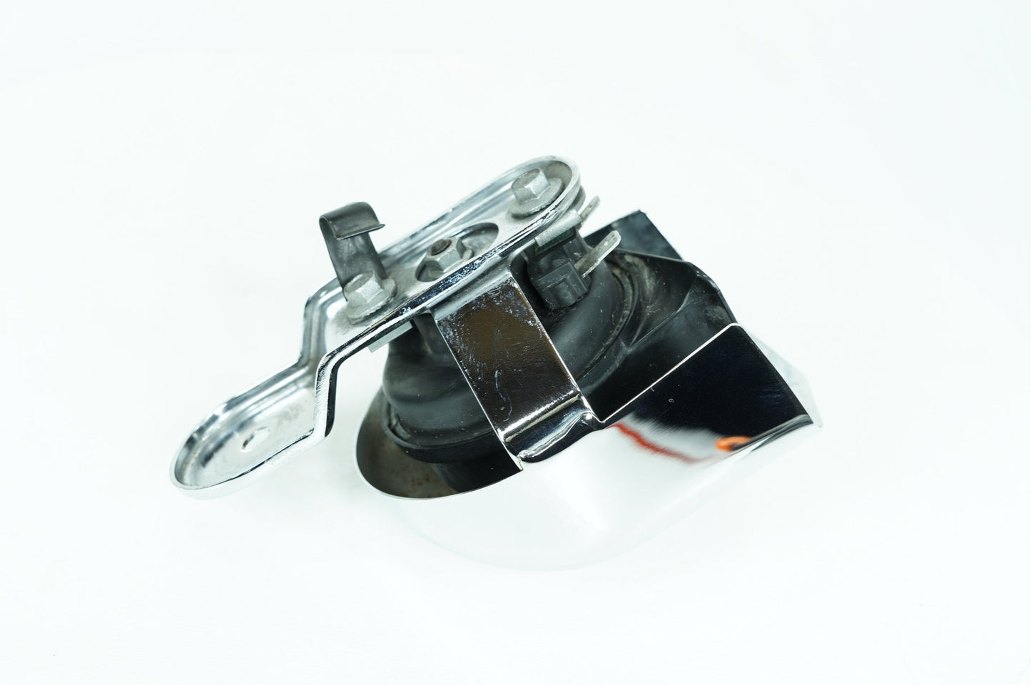 2008 - 2016 Harley-Davidson Touring Electra Glide Ultra Horn Signal Klaxon Chrome Cover 69012-93A