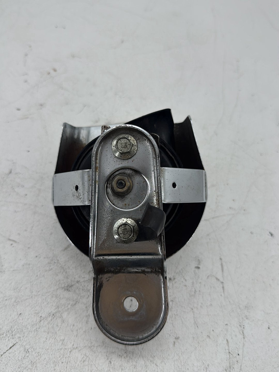 1997 Harley Road King Touring Police FLHPI OEM Horn Signal Klaxon Chrome Cover