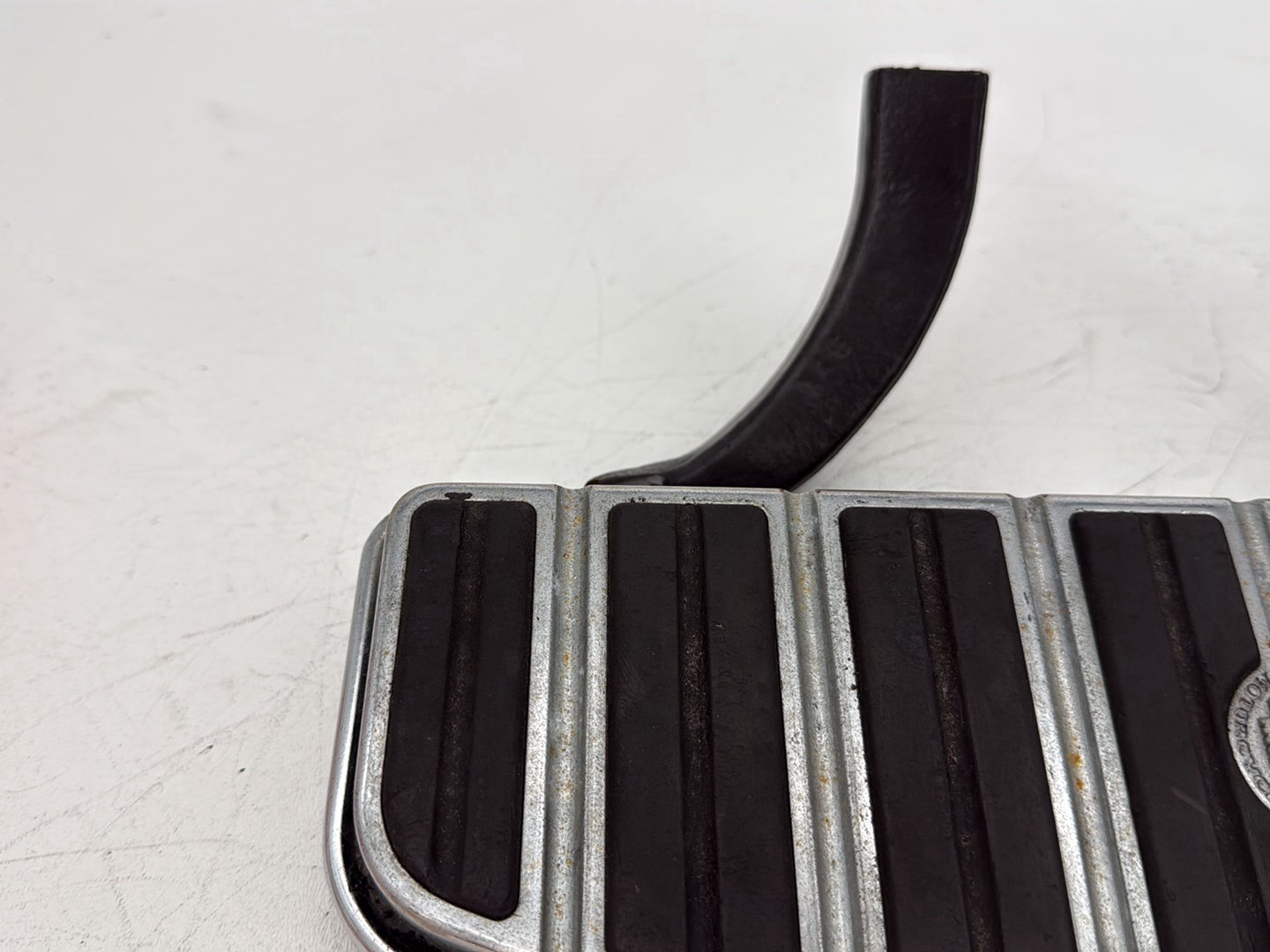 2006 Harley Touring FLHRI Road King OEM Left Right Driver Floorboard Foot Rest