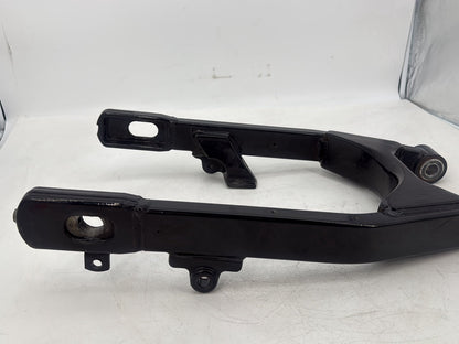 1999 - 2006 Harley-Davidson Dyna Super Glide Rear Fork Swingarm Swing Arm  	47820-06