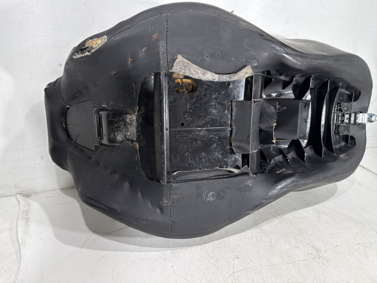 2011 Harley Electra Glide Touring Ultra OEM Passenger Rider Driver Seat Saddle