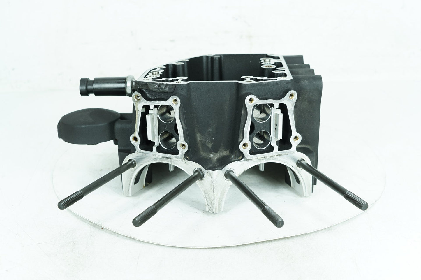2008 - 2016 Harley-Davidson Touring Road Glide Crankcase Shaft Engine Motor Cover 24653-06A