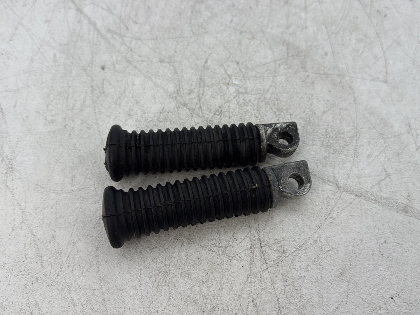 2013 Harley Heritage Softail Classic FLSTC OEM Left & Right Step Foot Rest Pegs