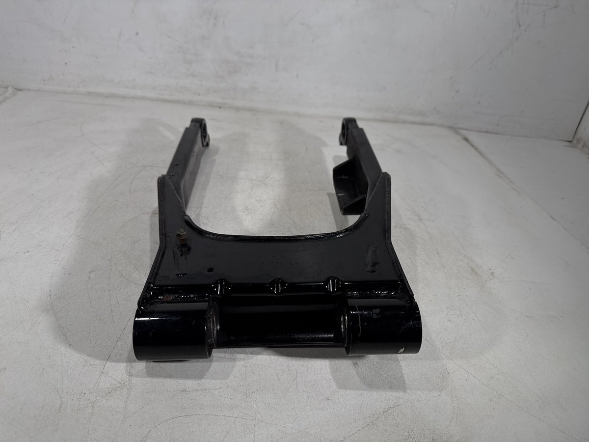 2002 Harley Electra Glide Touring Classic OEM Rear Fork Swingarm Swing Arm