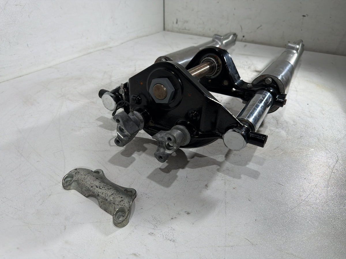 09 Harley Street Glide Touring OEM Front Triple Tree Set LH RH Fork Legs Sliders