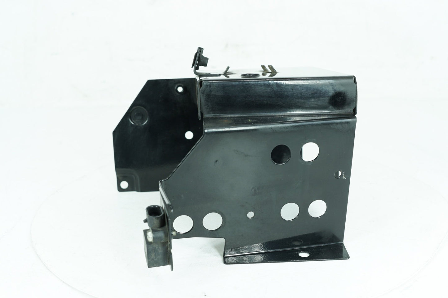 2000 Harley Touring FLHTCUI Electra Glide Ultra OEM Battery Tray Bracket Holder Carrier