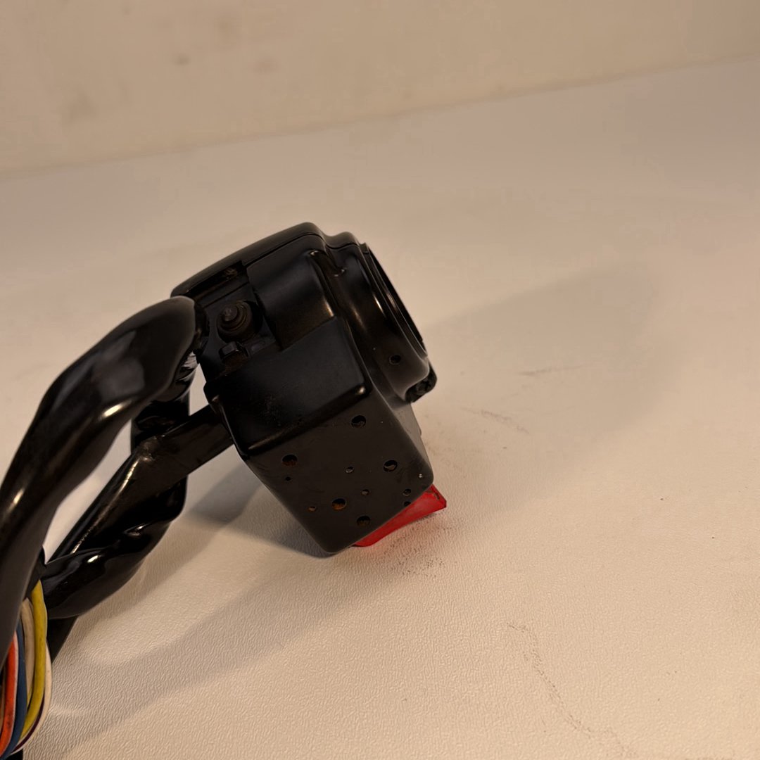 1984 - 1998 Harley-Davidson Touring Road King Police Left Turn Signal Headlight Switches Controls 71515-08