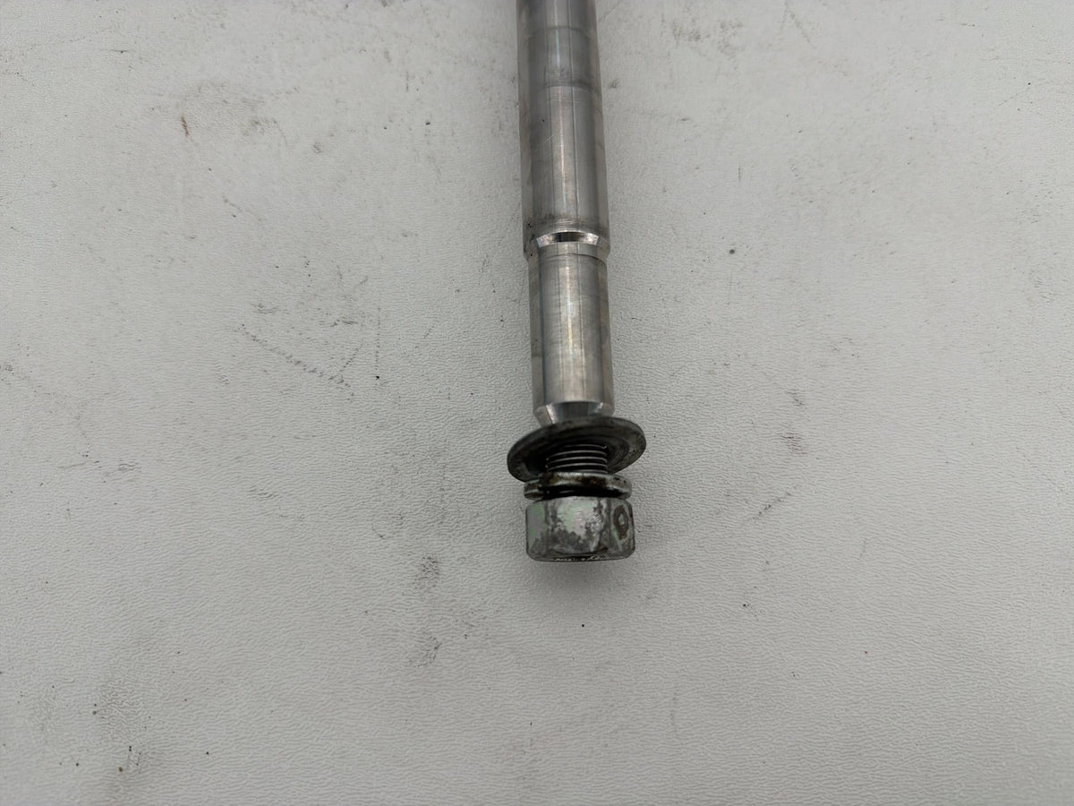 1995 Harley Heritage Softail Classic OEM Front Wheel Axle Bolt Shaft