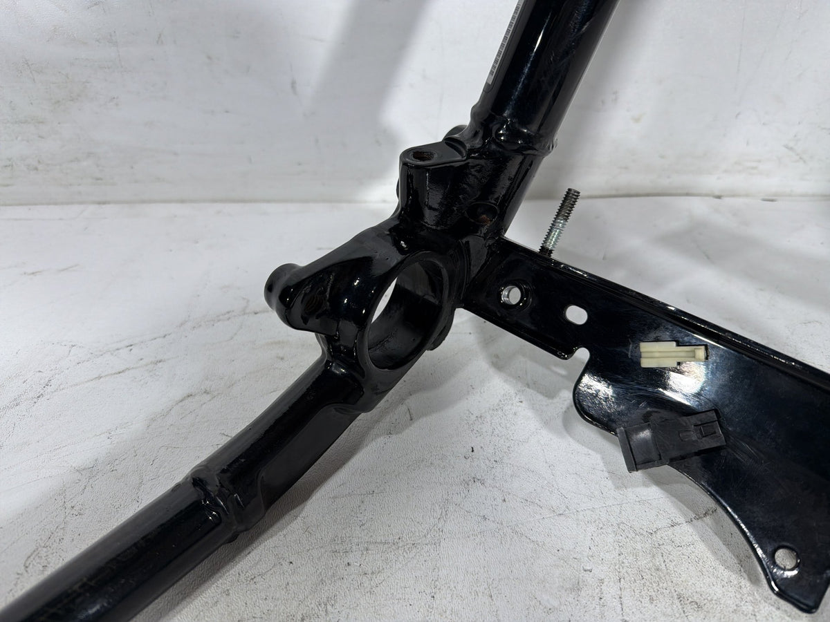 2011 Harley Electra Glide Touring Ultra OEM Body Main Frame Chassis SLVG