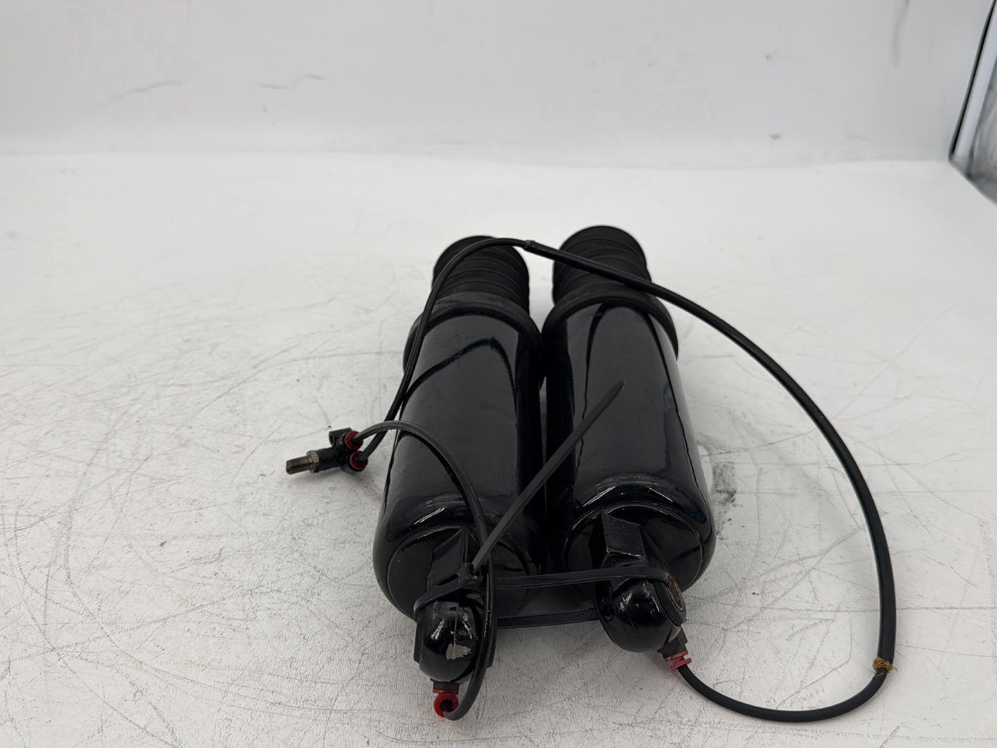 2006 Harley Touring FLHRI Road King OEM Rear Left Right Shock Absorbers
