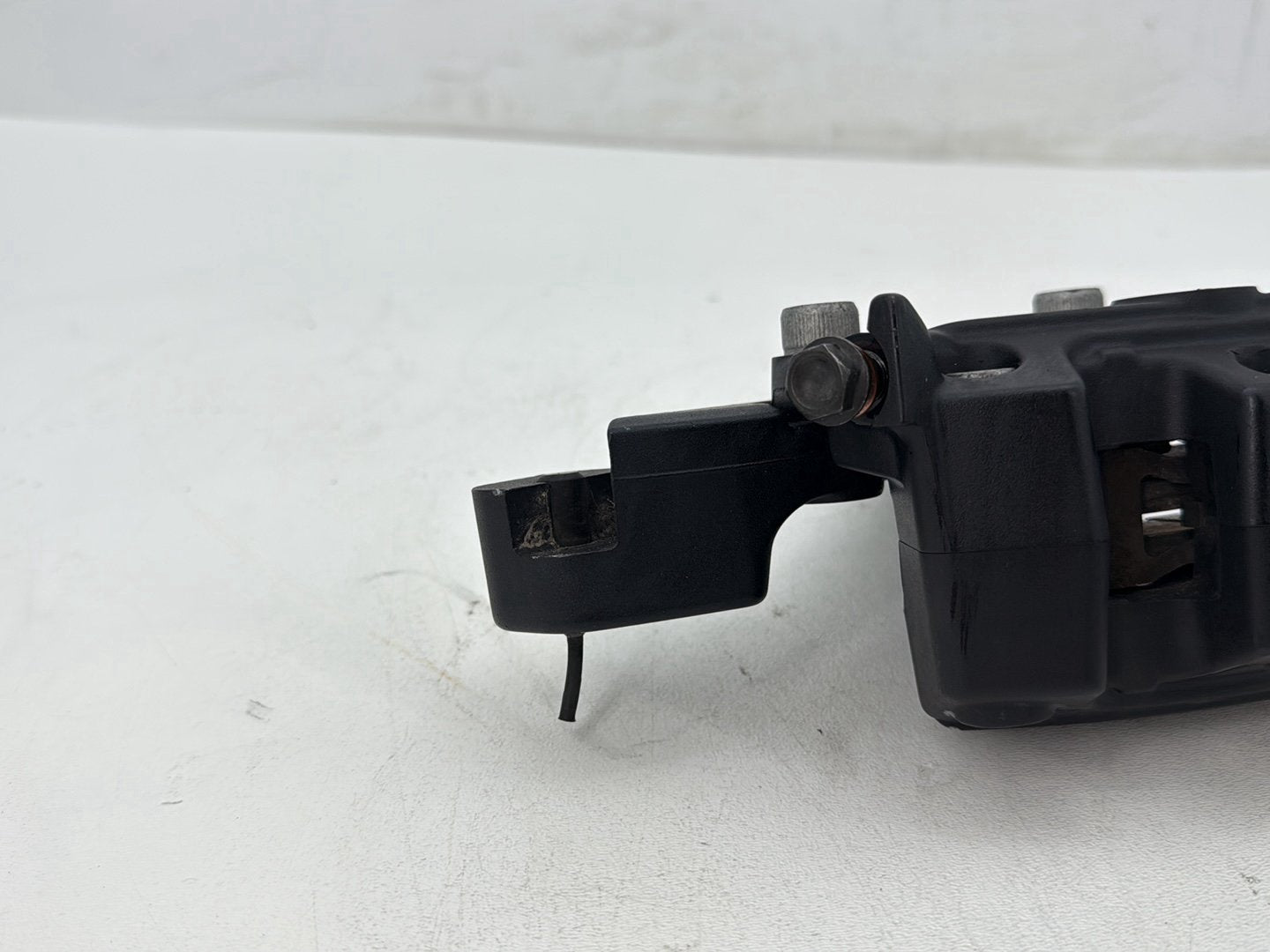 2014 Harley Electra Glide Touring CVO Screamin Eagle OEM Rear Back Brake Caliper w/ Bracket
