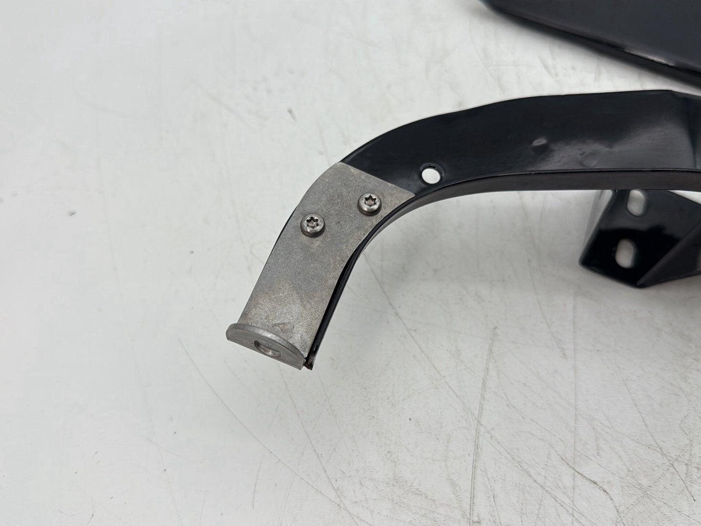 2007 Harley Touring FLHTCU Electra Glide Ultra OEM Right Left Fairing Support Brackets