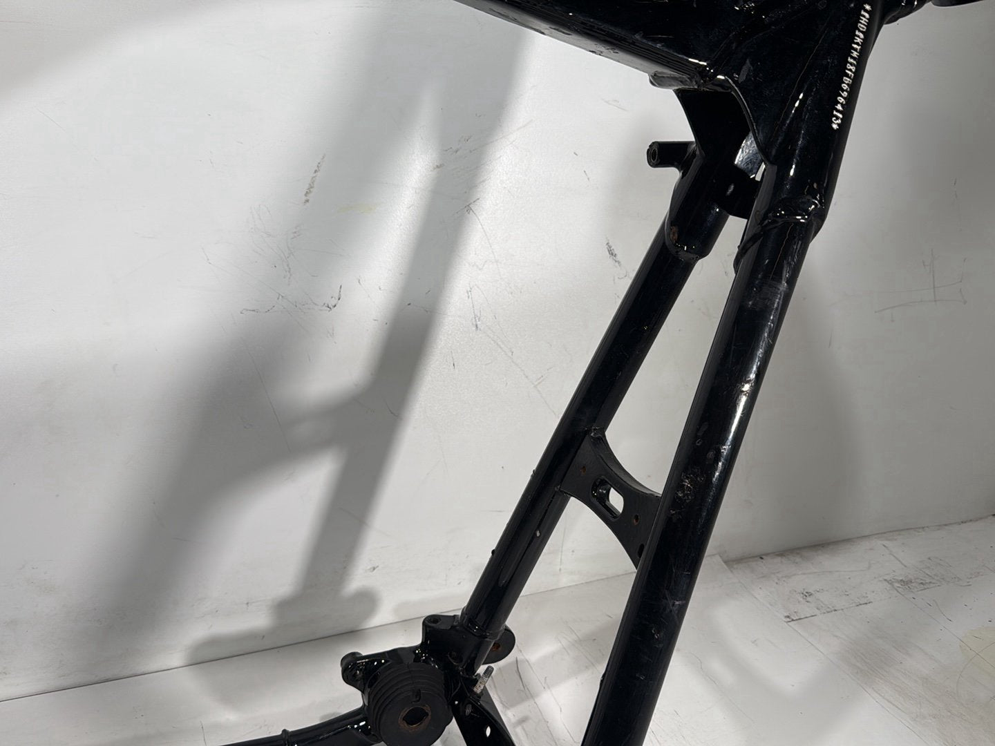 2015 Harley Road Glide Touring FLTRXS OEM Body Main Frame Chassis CLN CLR