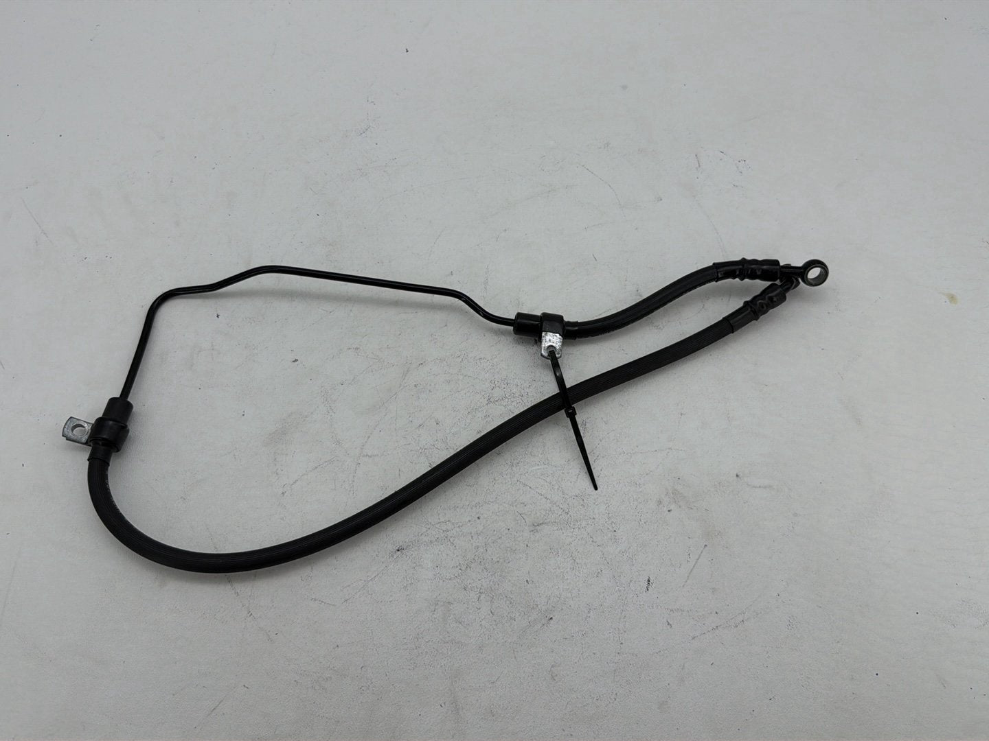 2006 Harley Sportster 883 XL883 OEM Front Brake Hose Line Pipe