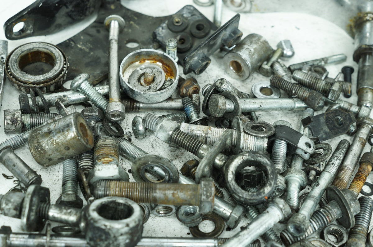 1999 Harley-Davidson Sportster XL1200 S - Hardware Bolts Nuts & Brackets