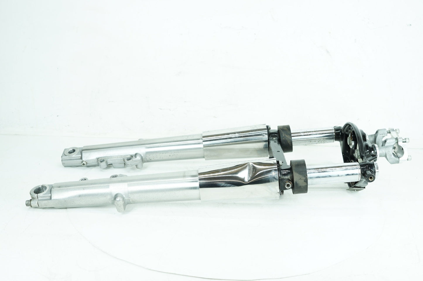 2007 - 2011 Harley-Davidson Touring Street Glide Front Triple Tree Set & LH RH Fork Legs Sliders 45435-95