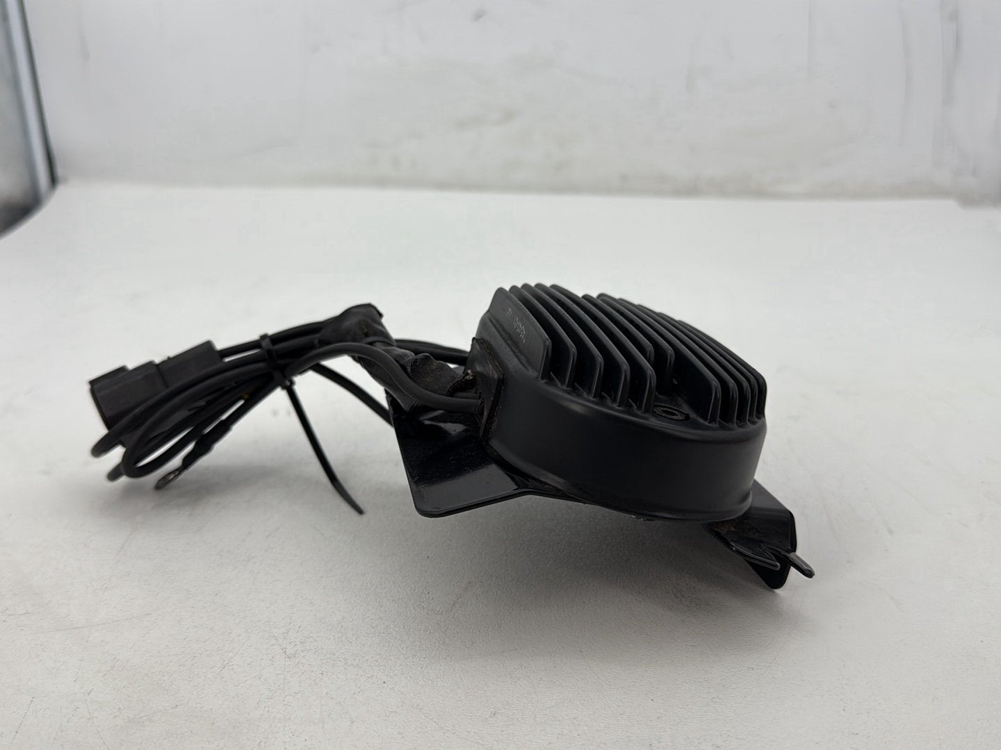 2004 Harley Softail FLSTC Heritage Classic OEM Voltage Regulator Rectifier