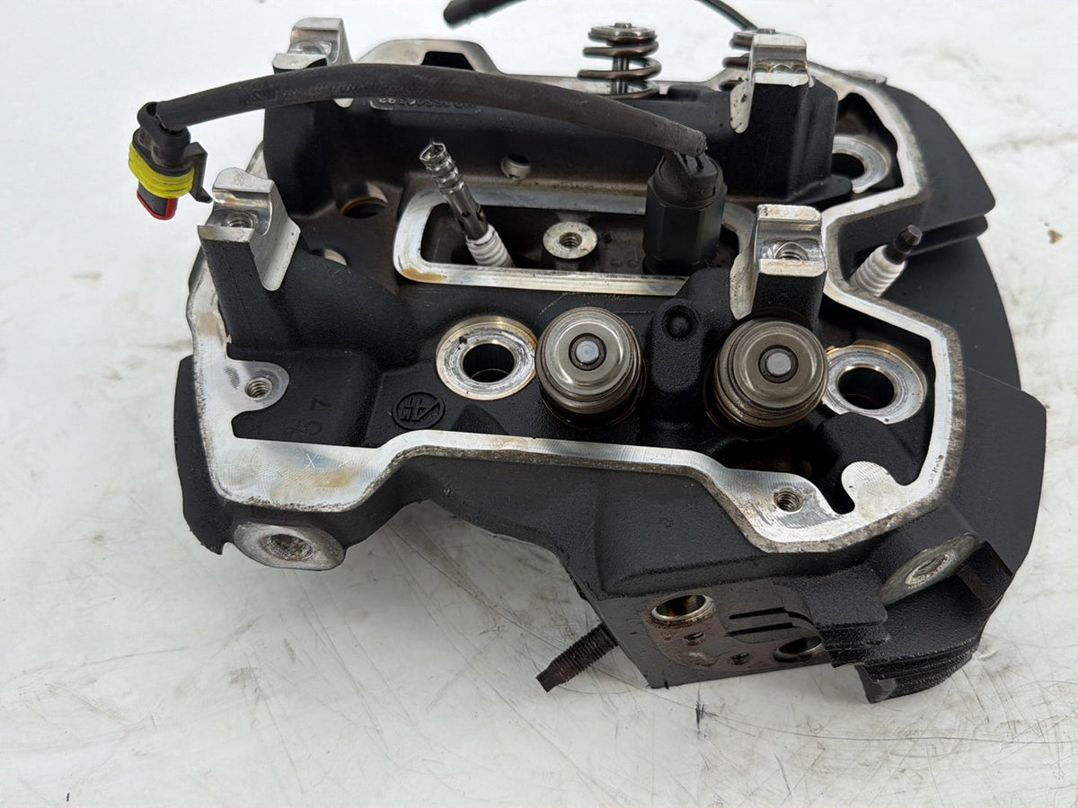 2019 Harley Touring FLHT Electra Glide OEM Front Twin Cam Engine Cylinder Head