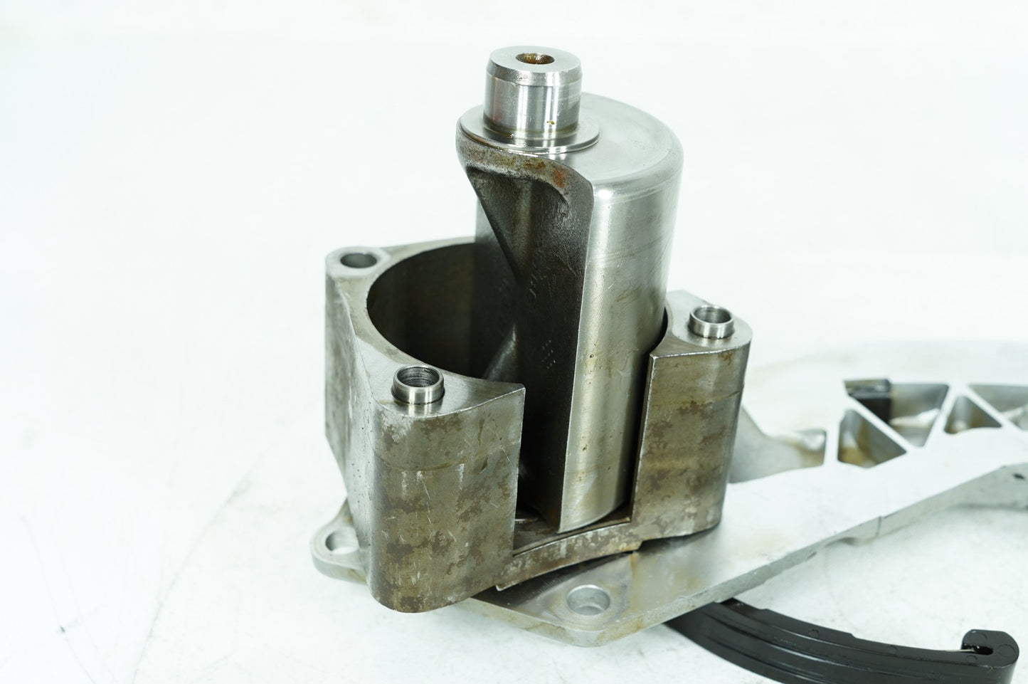 1999 - 2006 Harley-Davidson Softail Heritage Classic Engine Motor Lower Timing Chain Guide 14715-00