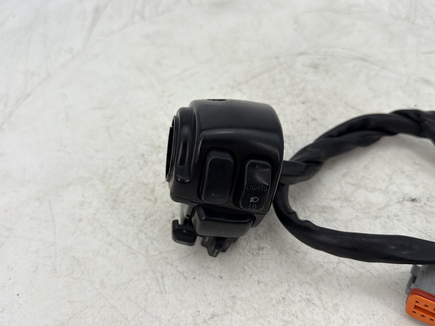 1998 Harley Touring FLHTCUI Electra Glide Ultra OEM Left Turn Signal Headlight Switches Controls