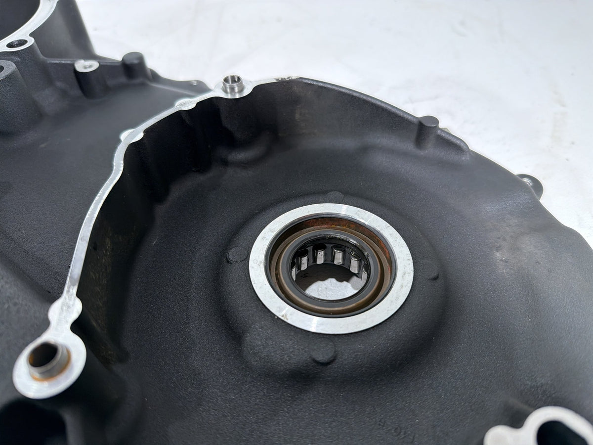 2014 Harley Softail Slim FLS OEM Inner Primary Clutch Cover 60681-06C